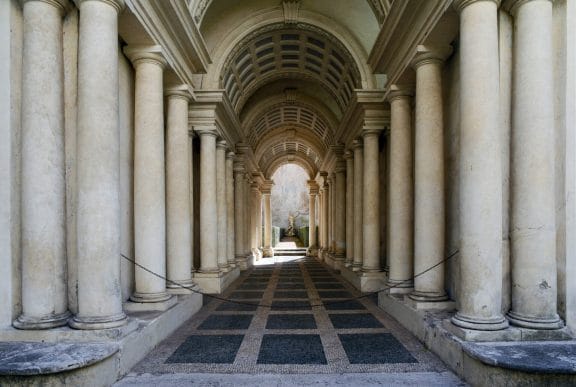 Colonnato Palazzo Spada - Forced Perspective